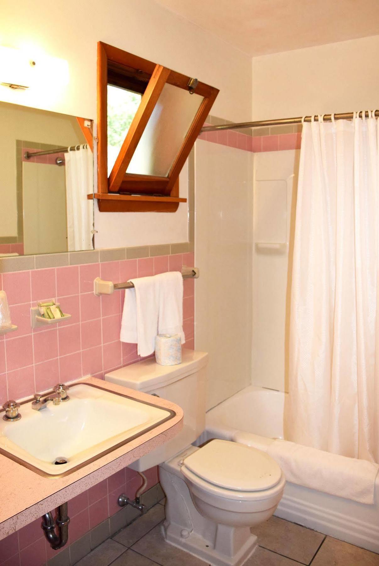 كوينزبيري Wakita Court Motel المظهر الخارجي الصورة